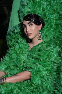 Feather Drama &Elegance